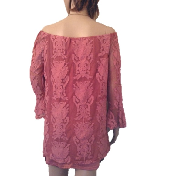 Charlotte Russe Medium Bell Sleeve Pink Lace Tunic - Picture 4 of 5